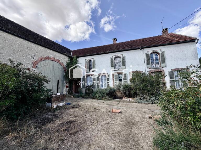 LES ORMES-SUR-VOULZIE  BELLE MAISON BRIARDE EN PIERRE AVEC GRANGE ATTENANTE DE 115 M² — photo 1