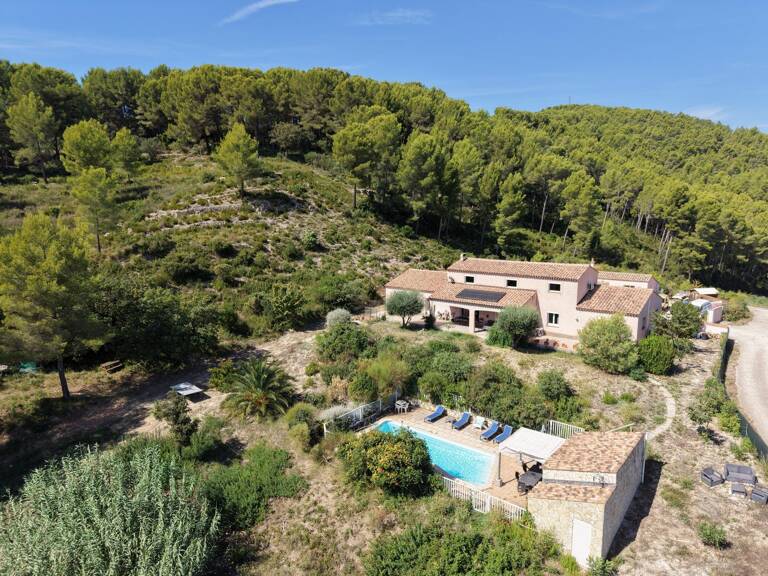 BANDOL  PROPRIÉTÉ D'EXCEPTION  VUE DOMINANTE  260 M²  TERRAIN DE 5 000 M²  PISCINE  DÉPENDANCES — photo 1
