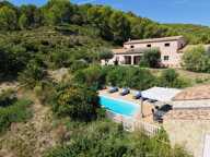 BANDOL  PROPRIÉTÉ D'EXCEPTION  VUE DOMINANTE  260 M²  TERRAIN DE 5 000 M²  PISCINE  DÉPENDANCES — photo 2
