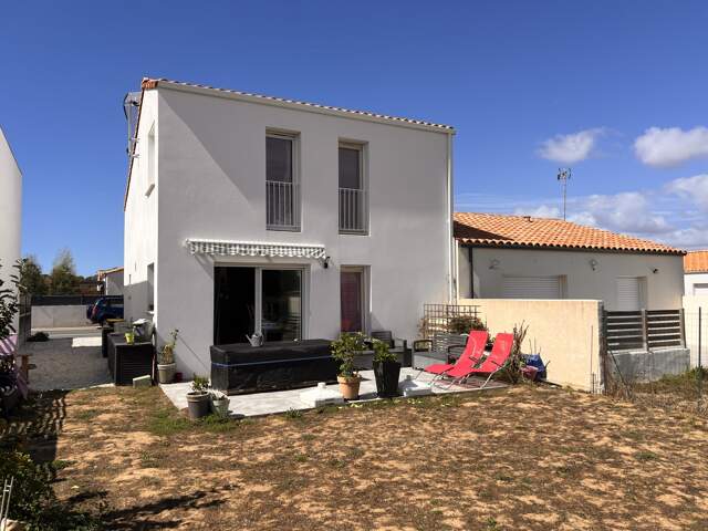 SAINT-VINCENT-SUR-JARD - À PROXIMITÉ DES PLAGES — photo du bien