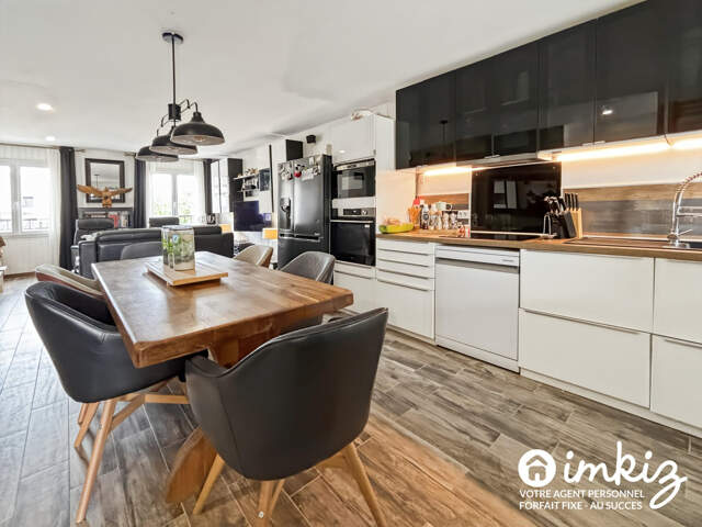 APPARTEMENT 4 PIECES TYPE MAISON DE VILLE — photo du bien