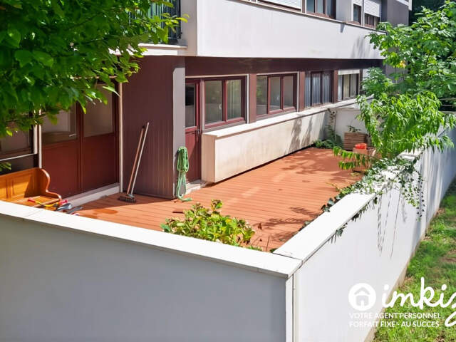 2 pièces avec grande terrasse et vue sur le bois — photo du bien