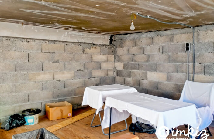 Garage avec espace stockage en mezzanine — photo 5
