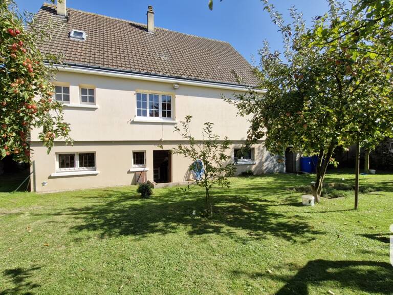 Vente Maison/villa 8 pièces — photo 1