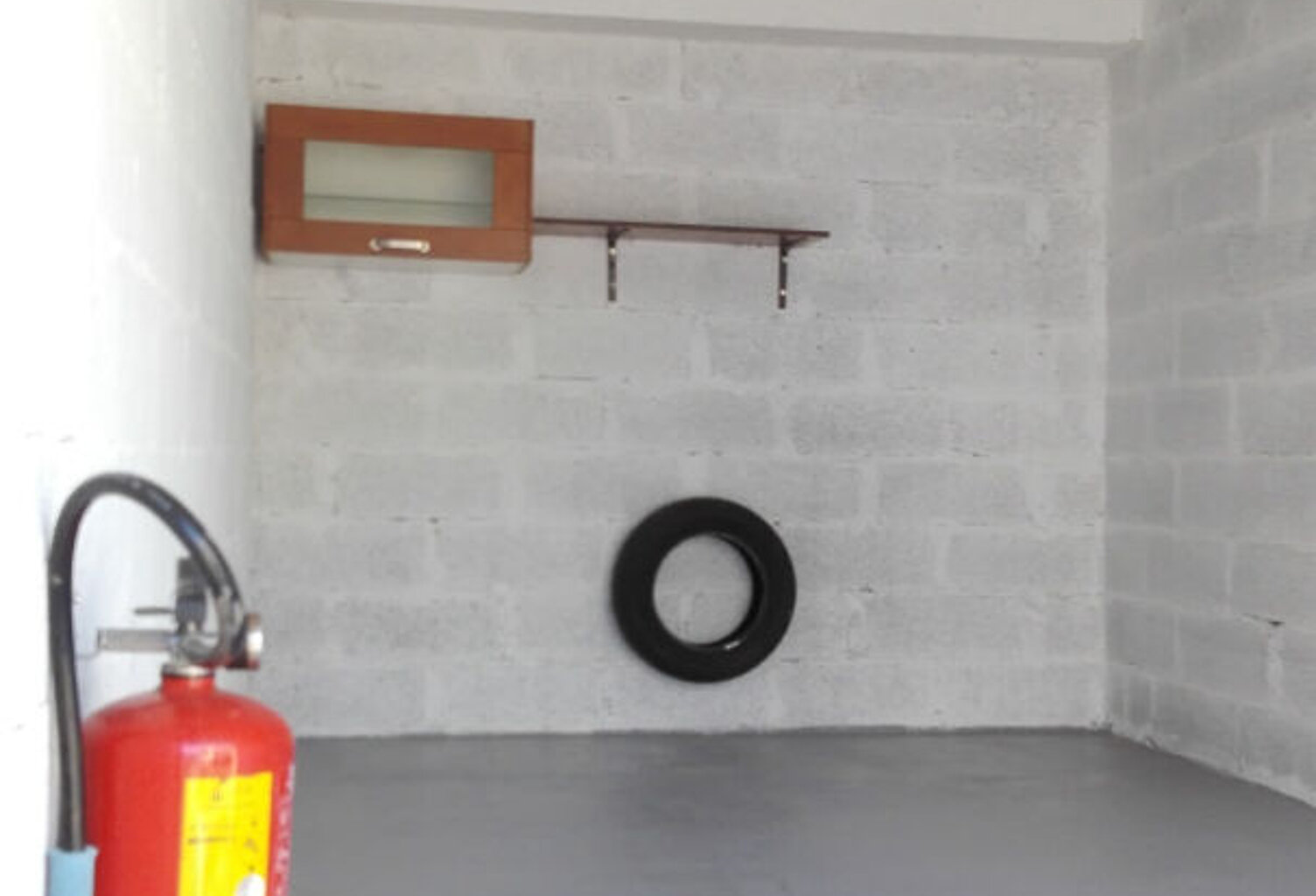 GARAGE à Villenave D'Ornon — photo 1