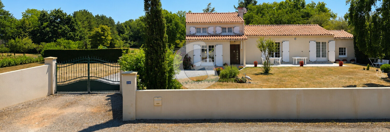 Maison 7 Pièces 141 m² à vendre à Poiroux (85440)