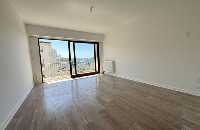 Appartement Angouleme 3 pièce(s) 79 m2 — photo 2