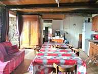Molompize  Maison en pierre avec dépendances — photo 4
