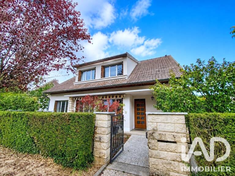 Vente Maison/villa 8 pièces — photo 1