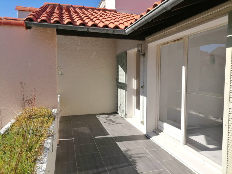 POITIERS EST - QUARTIER DE LA GIBAUDERIE - APPARTEMENT T 3 — photo 1