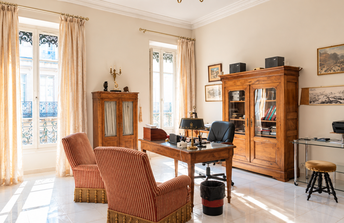 A 2 pas des Halles, appartement de standing de 192 m2 — photo 3