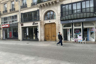 Commerce  1300000 €