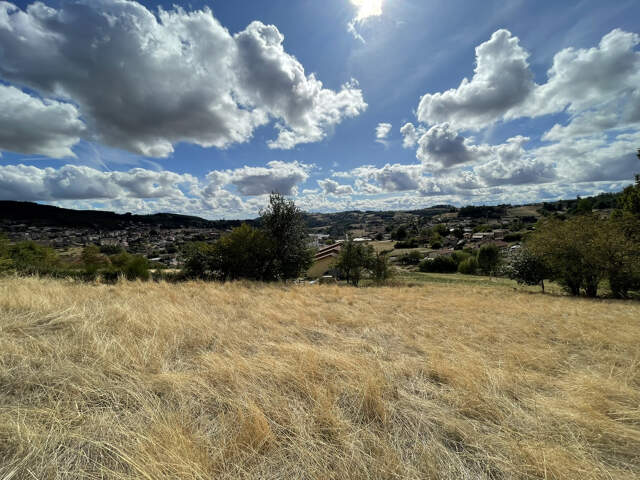 Terrain constructible - 2 000m2 — photo du bien