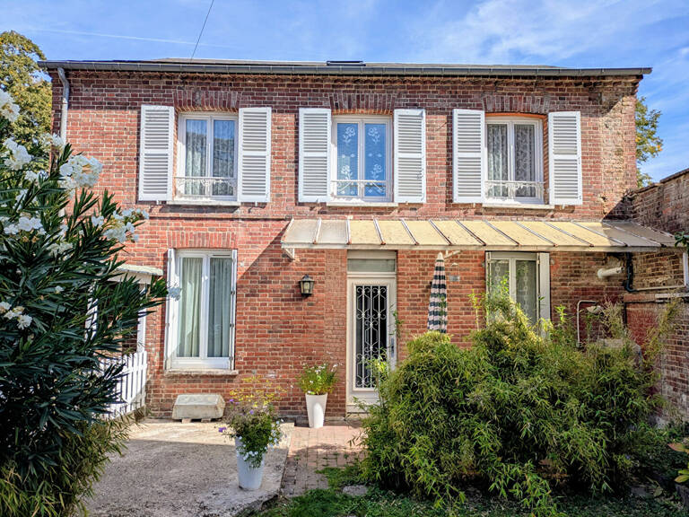 Rare à Evreux : Maison individuelle Hypercentre — photo 1