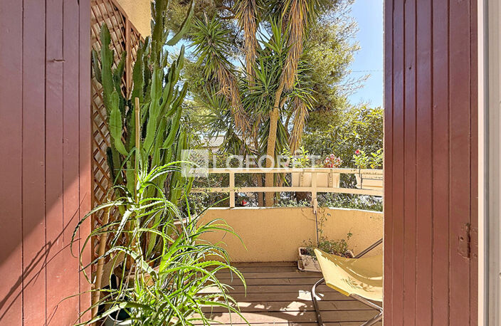 T3 de 75 m² - balcon - cave - box - sécurisé - Calme - Périer Marseille 8e — photo 5