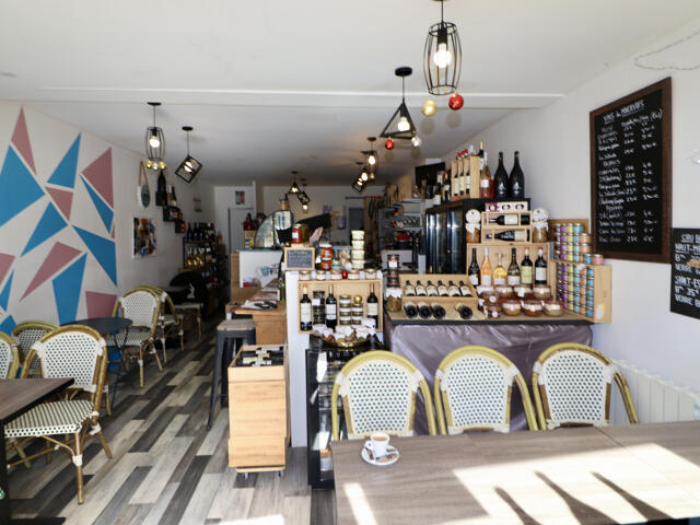 Commerce proposé à Meschers-sur-Gironde