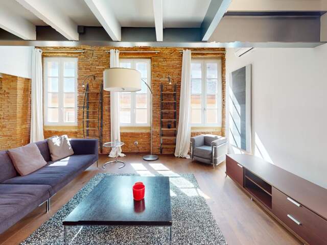 Appartement À Vendre — photo du bien
