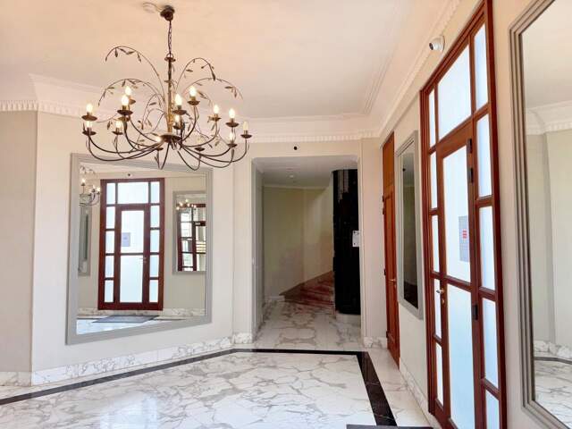 Cannes Carré d'Or — 2 pièces 36 m², ascenseur, gardien — photo du bien