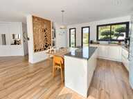 COUP DE COEUR ASSURE POUR CETTE MAISON CONTEMPORAINE — photo 2
