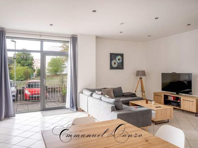 CHAMPIGNEULLES – Appartement 3 pièces rénové de 77 m² – Entrée indépendante – 2 stationnements privatifs — photo du bien
