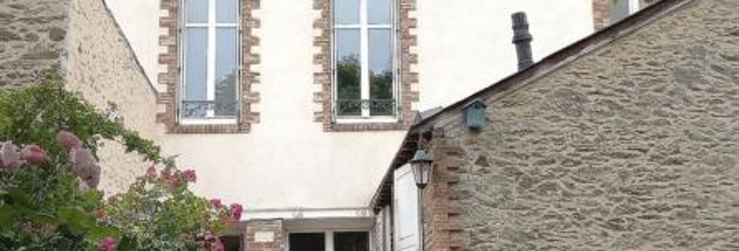 Maison 9 Pièces 173 m² à vendre à Laval (53000)