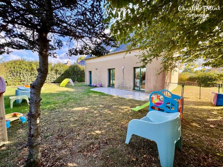 LA VILLE-ÈS-NONAIS – Maison familiale 5 pièces 97 m2 avec terrain plein Ouest — photo 1