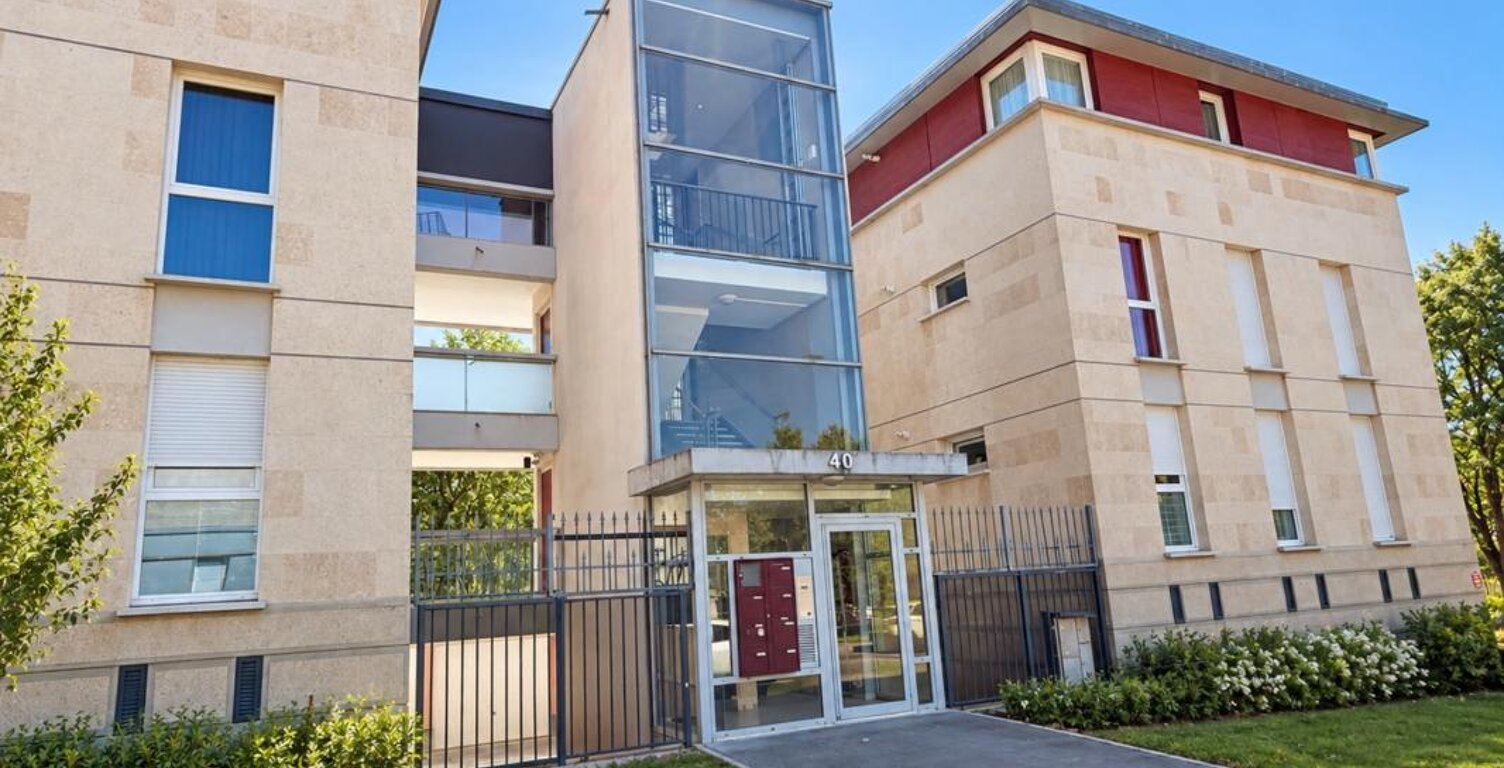 APPARTEMENT 3 CHAMBRES AVEC TERRASSE ET GARAGE — photo 1