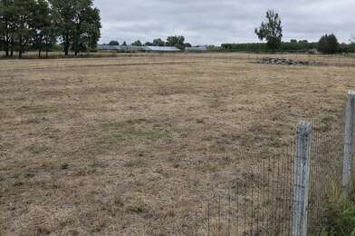 Terrain  94000 €