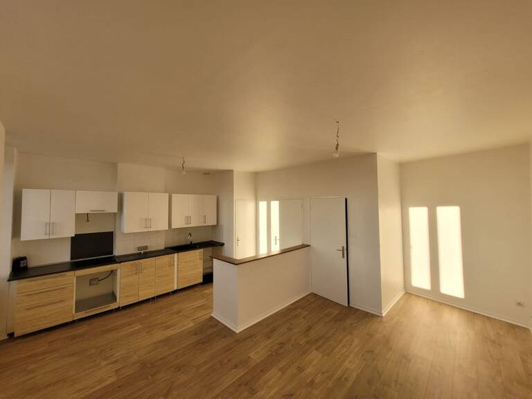 Appartement de 75m2 à louer sur Saint-Étienne — photo 1