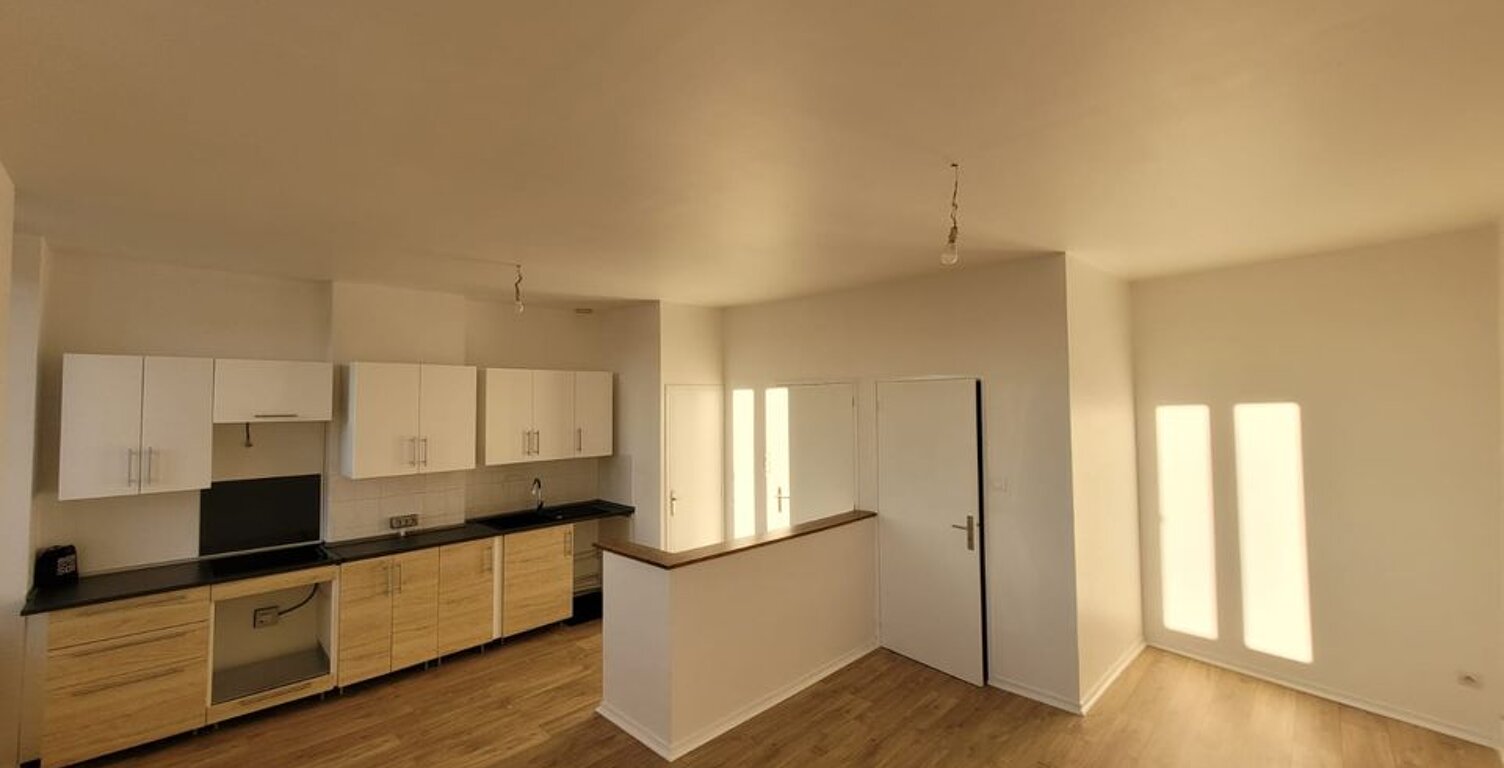 Appartement de 75m2 à louer sur Saint-Étienne — photo 1