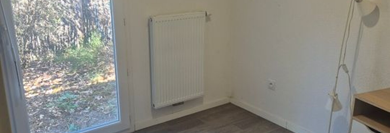 Appartement 1 Pièce 13 m² à louer à Ambarès-et-Lagrave (33440)
