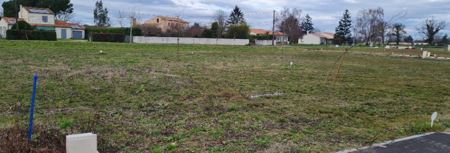Terrain  328 m² à vendre à Pisany (17600)