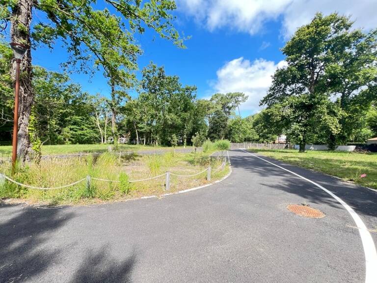 Terrain à bâtir à La Tremblade (17390) — photo 1
