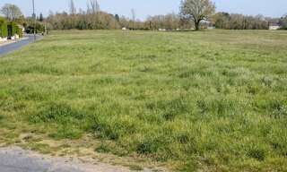 Terrain  3115 m² à vendre à Saint-Savin (33920)