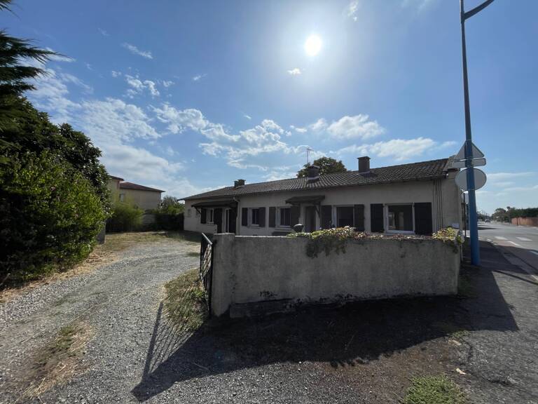Immeuble à vendre FONBEAUZARD (31) — photo 1