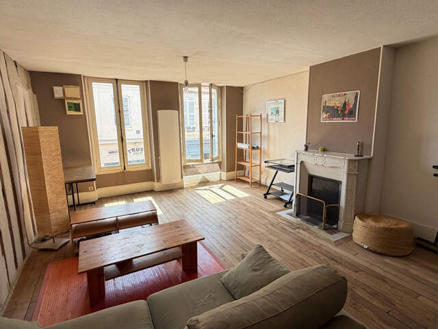 Dpt Yonne (89), à vendre AUXERRE appartement T3 en centre-ville — photo du bien