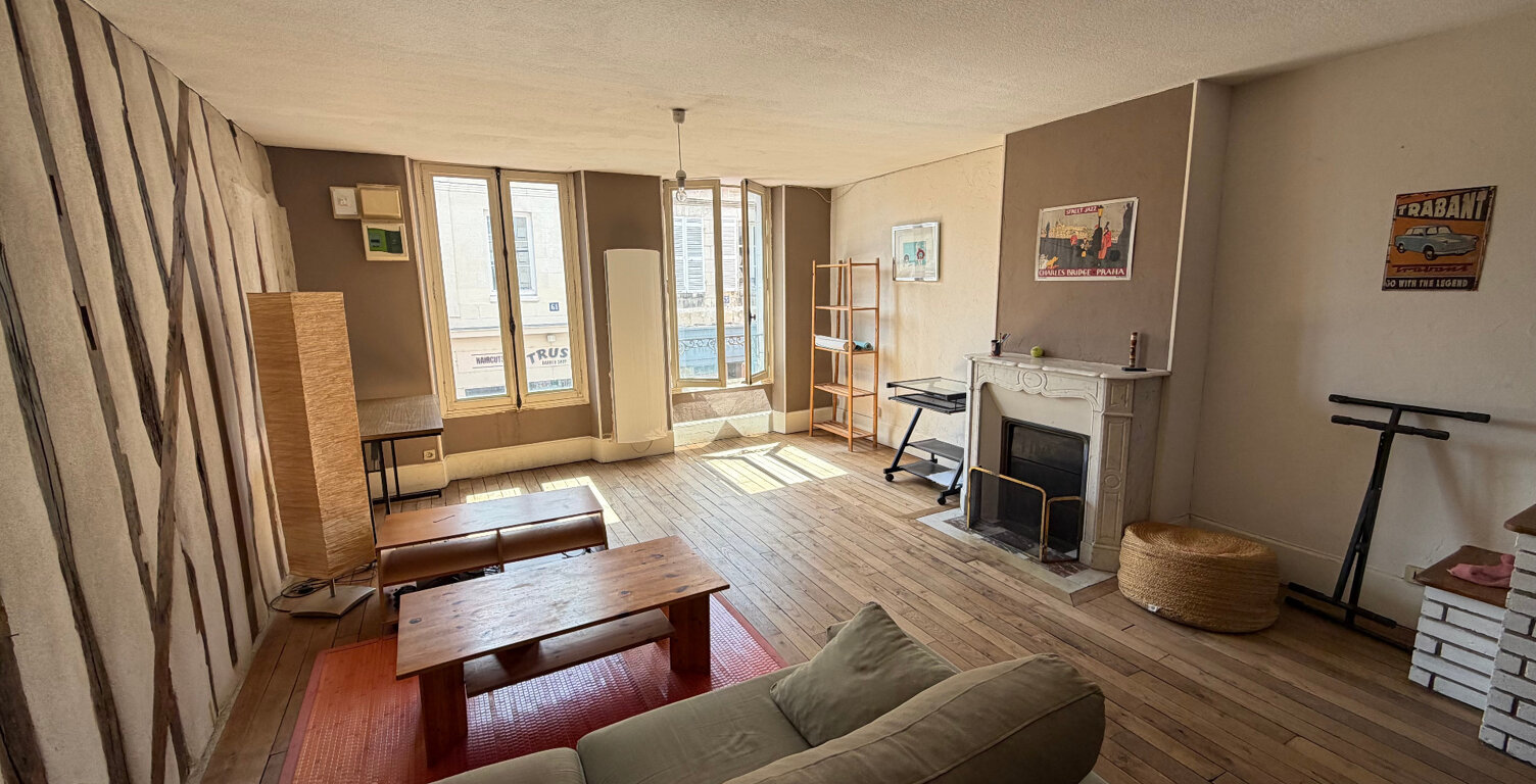 Dpt Yonne (89), à vendre AUXERRE appartement T3 en centre-ville — photo 1