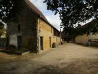 Belle maison de campagne en pierres avec dépendances — photo 2