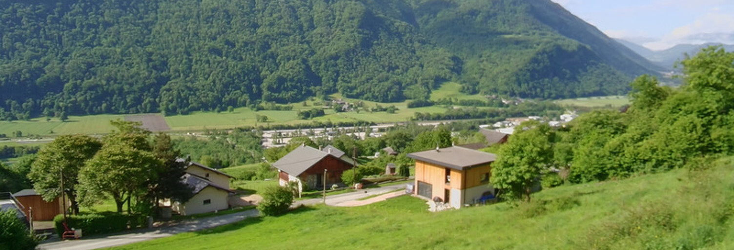 Terrain  580 m² à vendre à Aiton (73220)