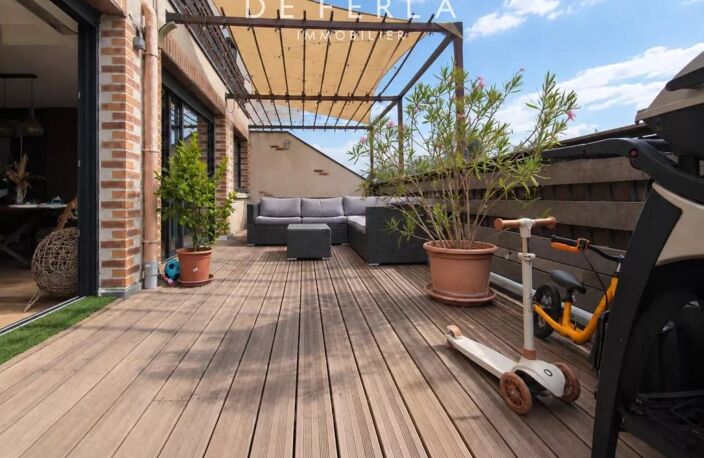 MONTREUIL — LOFT DE 143 M², DEUX TERRASSES ET ACCÈS DIRECT PAR ASCENSEUR — photo 2