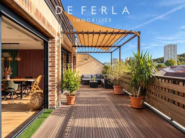 MONTREUIL — LOFT DE 143 M², DEUX TERRASSES ET ACCÈS DIRECT PAR ASCENSEUR — photo du bien
