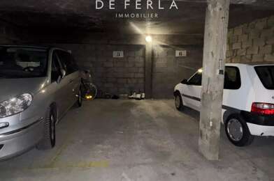 Garage  23000 €