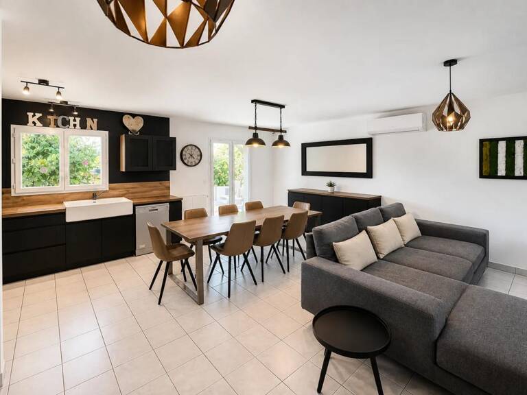 Maison de 6 pièces de 128 m² à Saint-Savin — photo 1