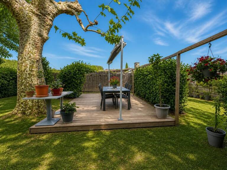 Maison de 7 pièces de 267.9 m² à Uchizy — photo 1