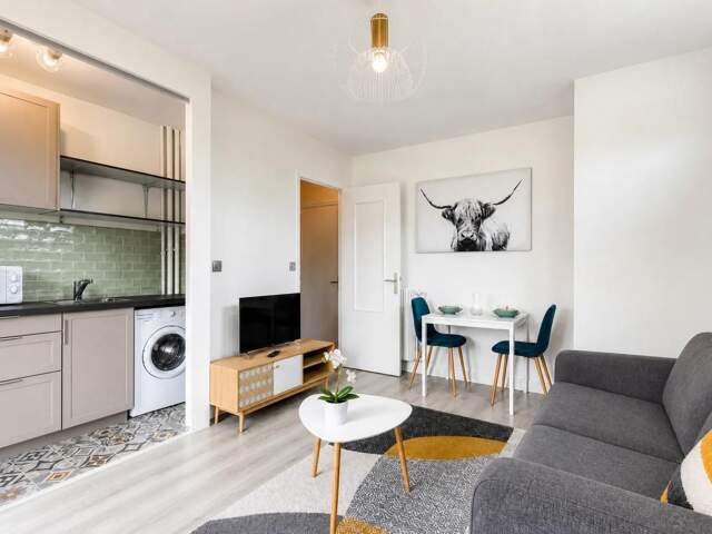Ensemble de deux studios meublés de 46 m² – Orléans — photo du bien