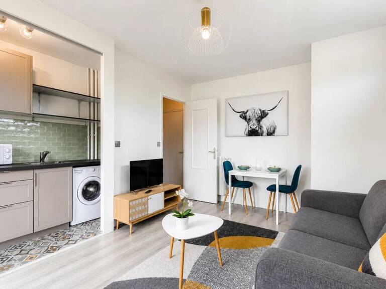 Ensemble de deux studios meublés de 46 m² – Orléans — photo 1