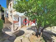À Vendre Maison de 90 m² en deux appartements avec garage sur parcelle de  308m²  83500 LA SEYNE SUR MER — photo 2