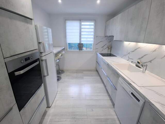 OLLIOULES – BAS DE VILLA T4 AVEC JARDIN ET GARAGE — photo du bien
