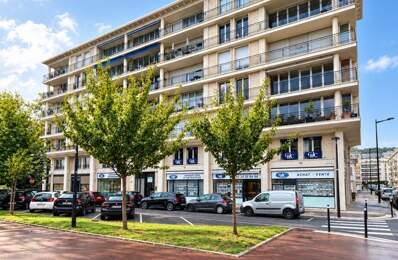 AVENUE FOCH | EXCEPTIONNEL APPARTEMENT DE 120 M² AVEC BALCON TERRASSE PLEIN SUD ET GARAGE — photo du bien