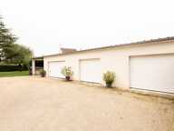 LIEUX UNIQUES ® x PROPRIÉTÉS PRIVÉES ® PROPOSE GARAGE DE 83 M² ET BUCHER DE 28 M² SUR TERRAIN DE 1502 M² — photo 4